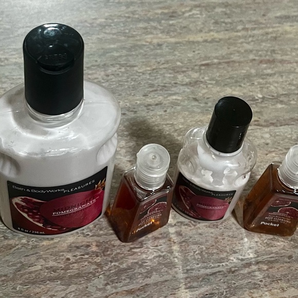 Bath & Body Works Discontinued Midnight Pomegranate Lotions & Hand Sanitizers - Picture 3 of 9